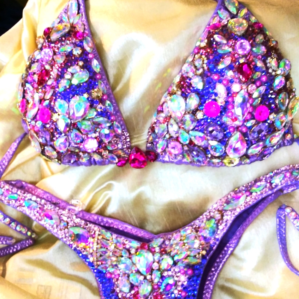 Competition Bikini - Picture 15 of 16